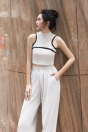 Crop top sans manches à col montant