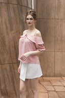 Jupe courte asymétrique superposée