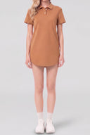 Robe courte en maille à col polo