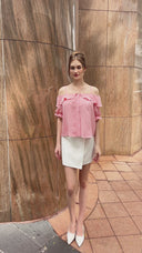 Jupe courte asymétrique superposée