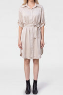 Robe chemise ceinturée